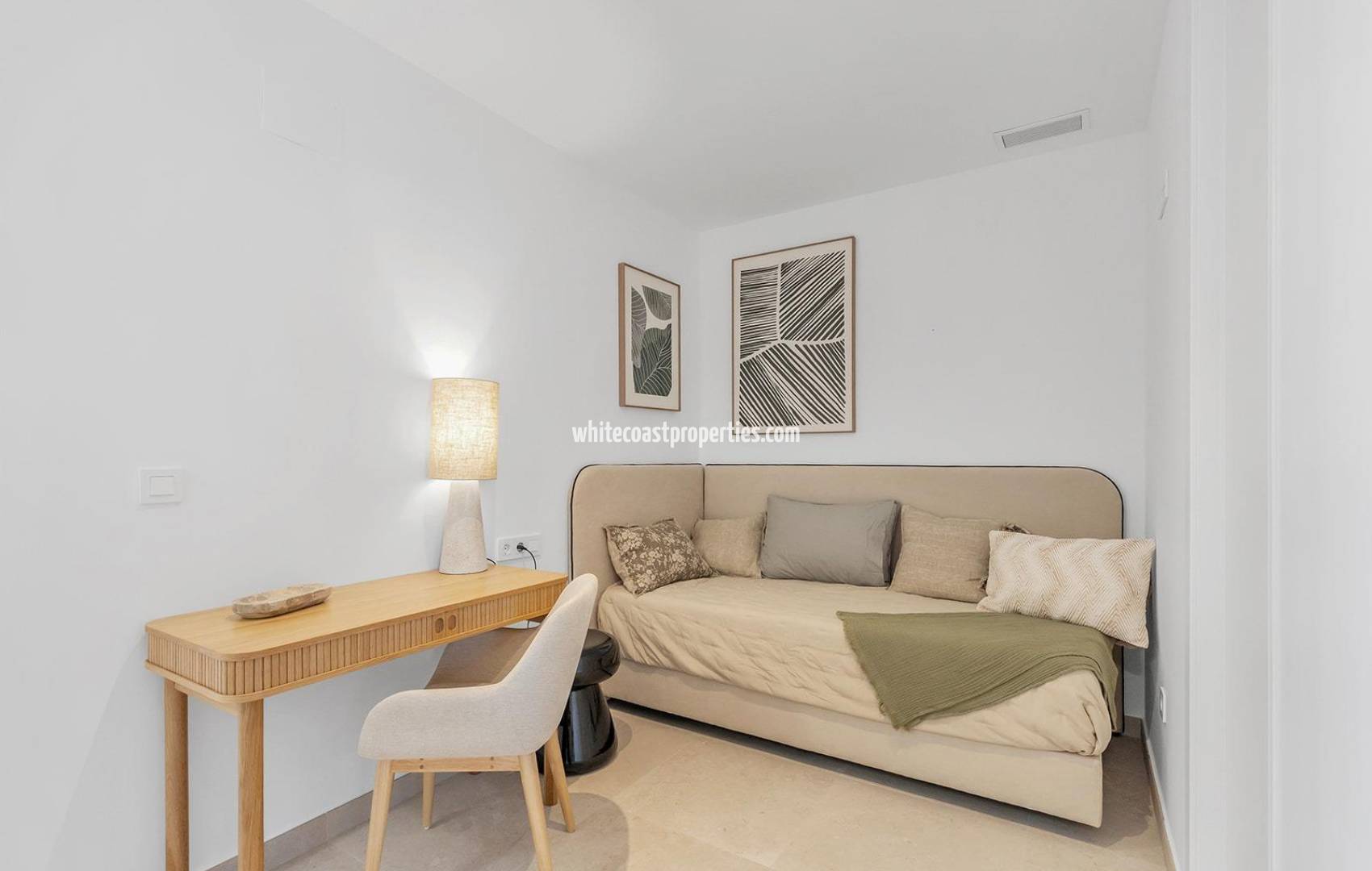 New Build - Top Floor Bungalow - Dolores - Sector 3