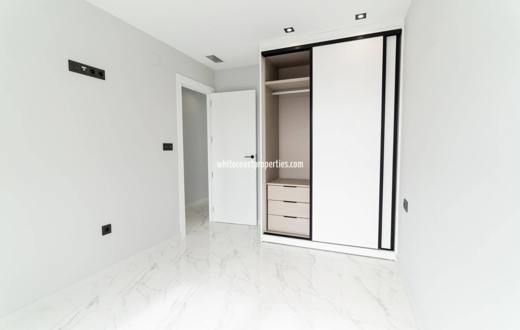 Nueva construcción  - Chalet - Orihuela Costa - Punta Prima