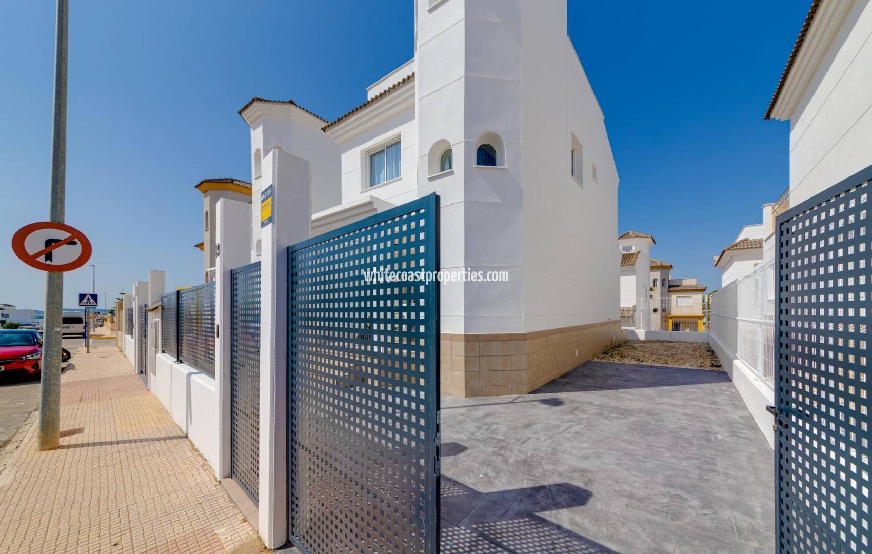 Nueva construcción  - Chalet - San Fulgencio - El Oasis