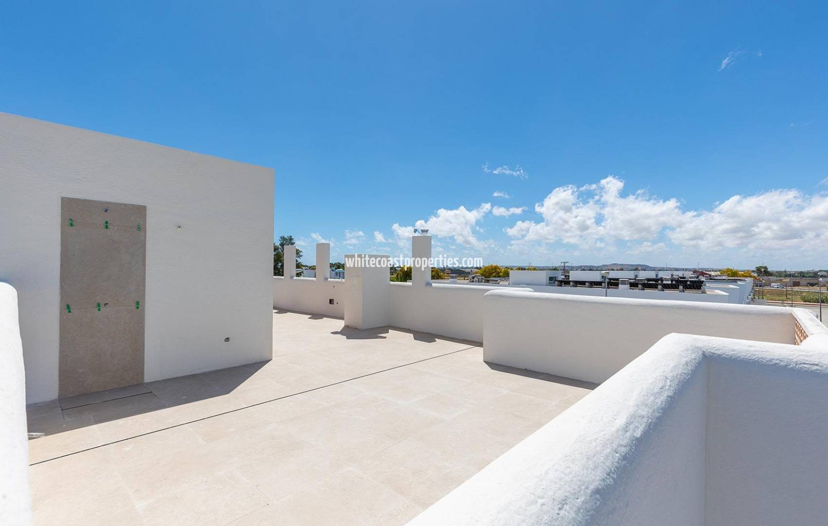 Nueva construcción  - Top Floor Bungalow - Dolores - Sector 3